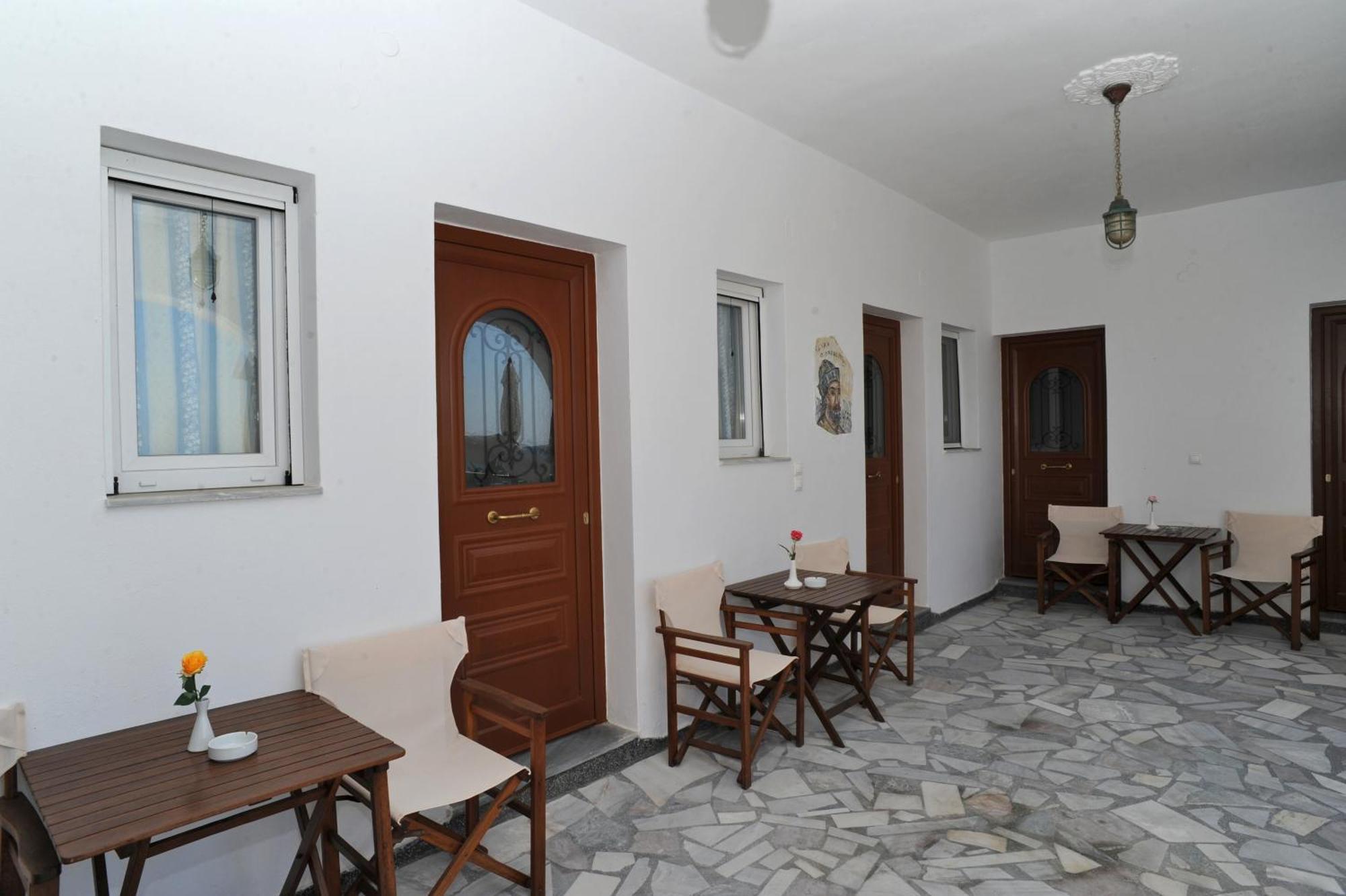 Kionia Apartments Екстер'єр фото